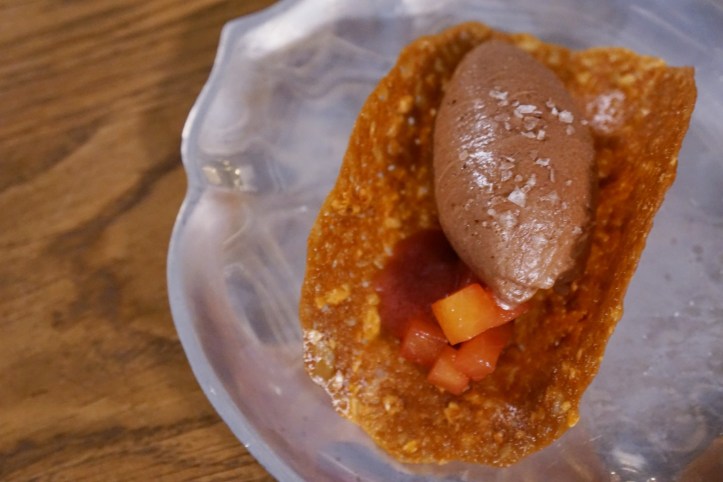 20180918_234443-2172x1448-1536x1024